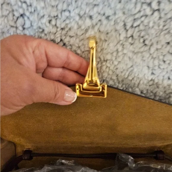 Burberry Small Macken Crimson Bag - Picture 10 of 16